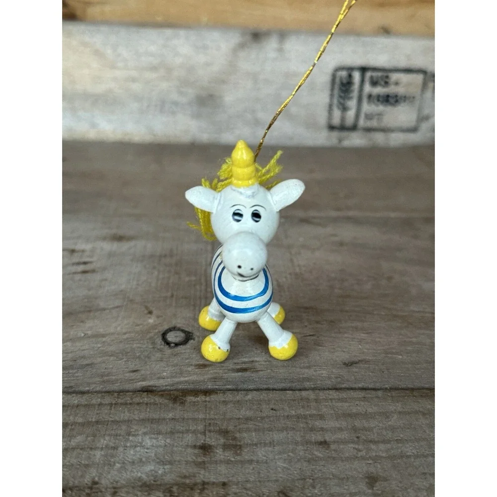 Vintage Wooden Russ Berrie & Co‎ made in Tiwian Christmas Ornament